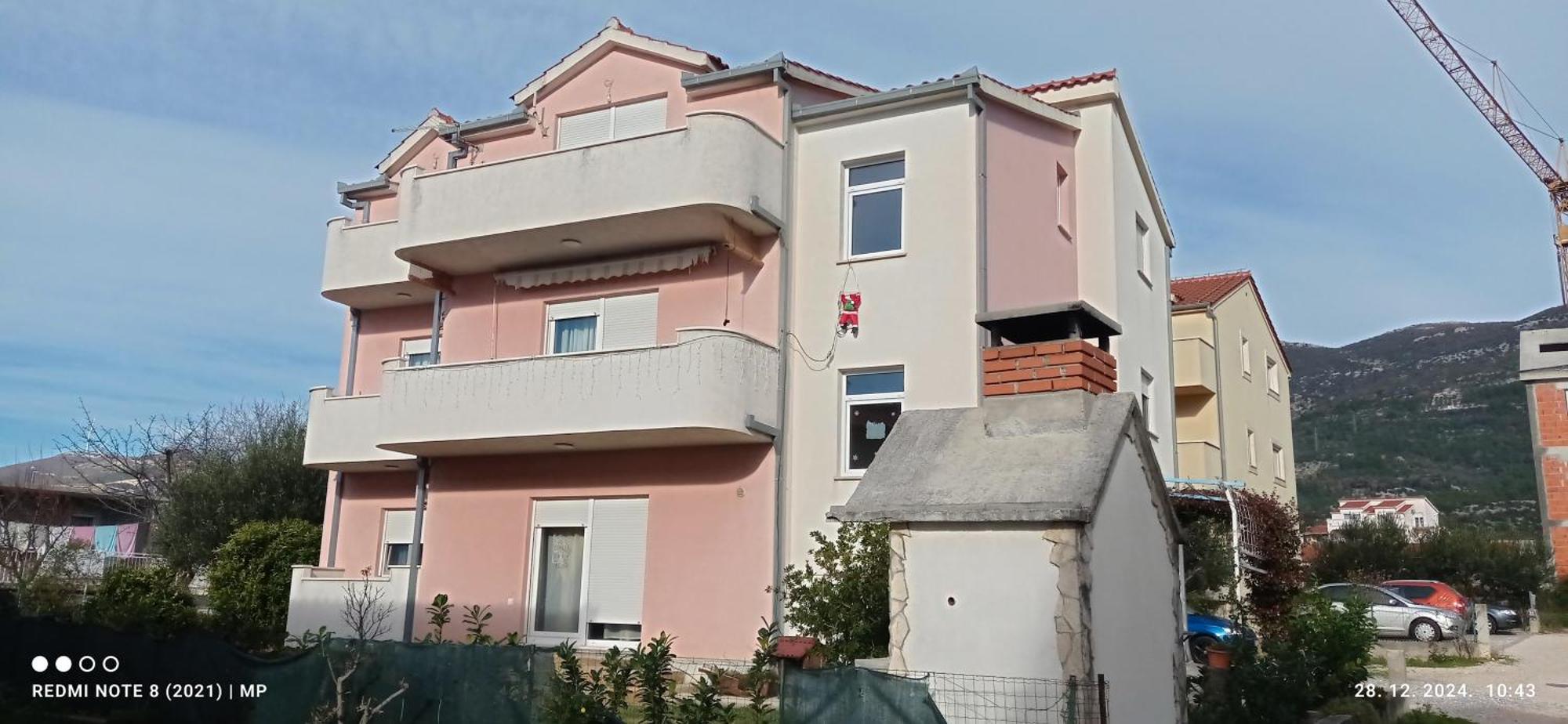 Kaštela Apartman Petra מראה חיצוני תמונה